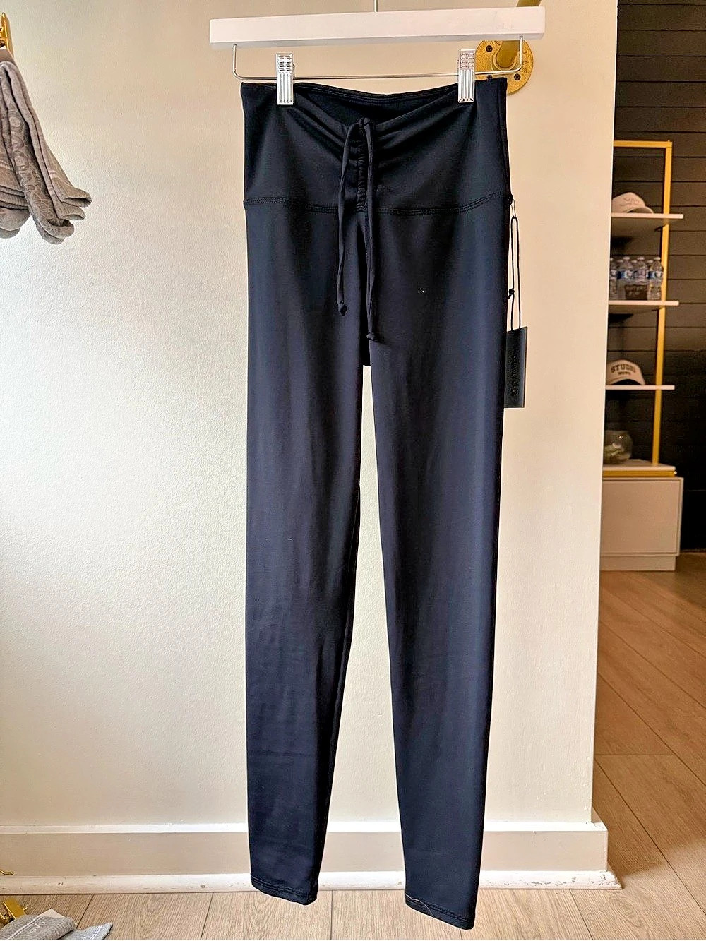 Strut-This Drawstring Leggings in Black Size Medium NWT